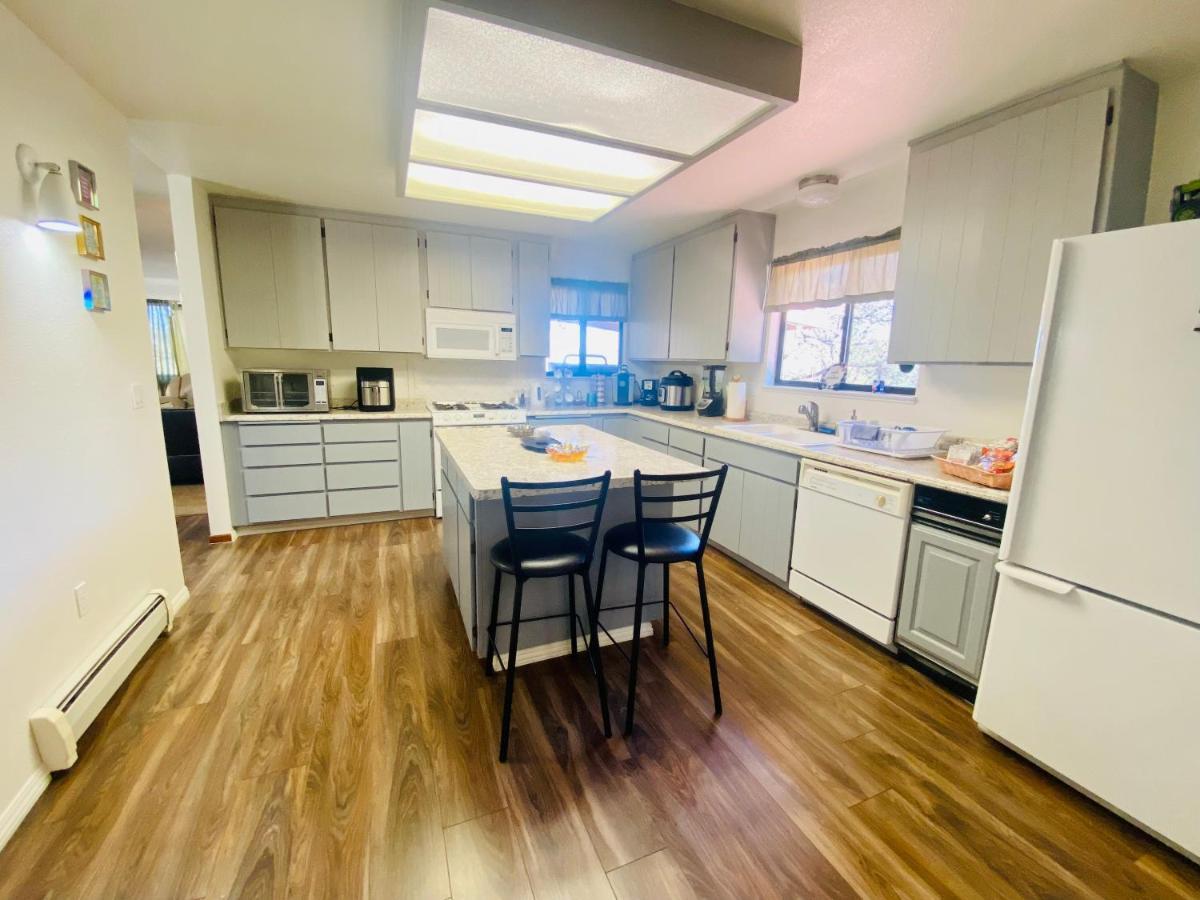 Family Friendly, 3 Bedroom House, With King Bed For Up To 15 - Bbq - Internet - Jet Tub Auburn Eksteriør billede